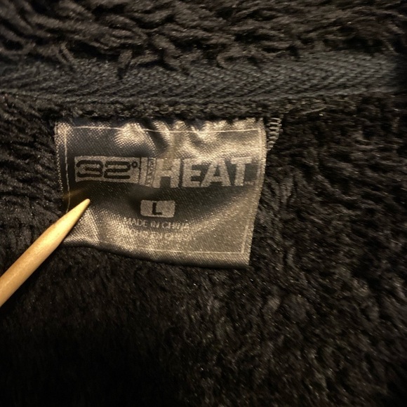 32 HEAT BLACK FAUX FUR Soft ZIP UP JACKET  - SIZE Large - Picture 4 of 9